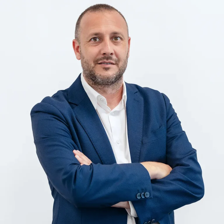 Morris Magni